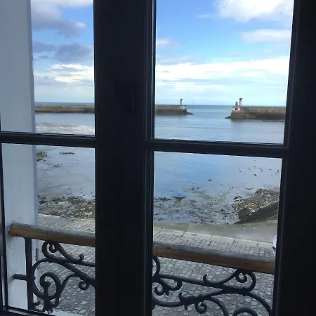 Un Bateau Sous Mon Transat By Les Filles Du Bord De Mer, Maison Haut De Gamme Front De Mer Port-en-Bessin-Huppain