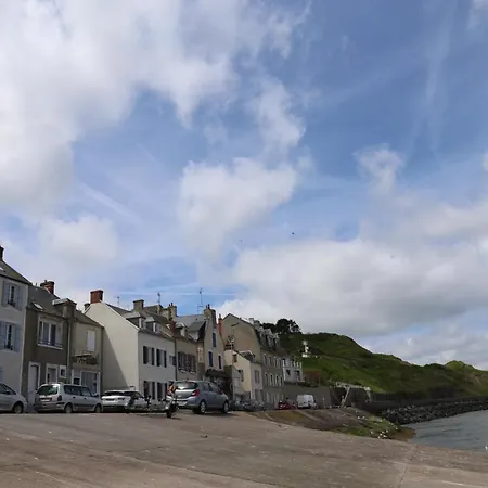 Un Bateau Sous Mon Transat By Les Filles Du Bord De Mer, Maison Haut De Gamme Front De Mer Port-en-Bessin-Huppain